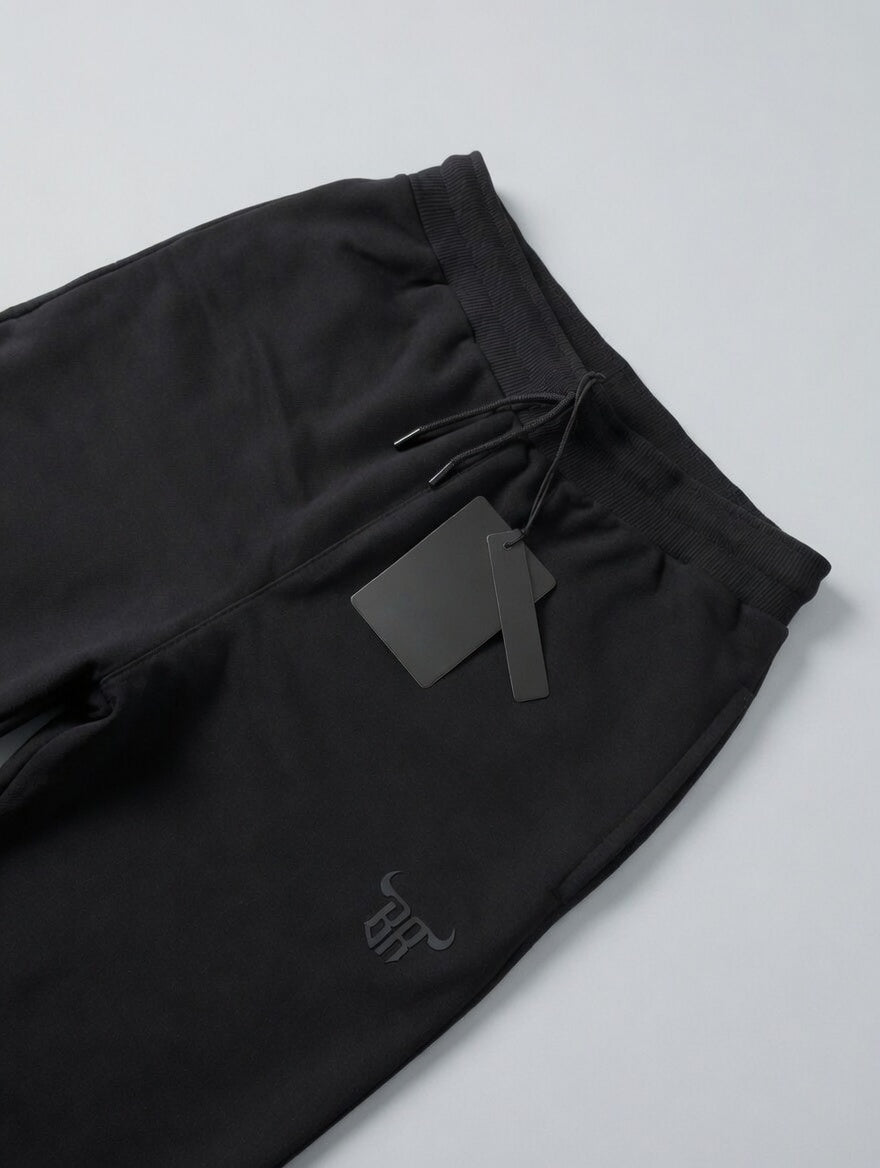 Classic Total Black Jogger